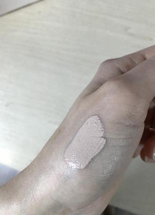 Essence camouflage+ healthy glow concealer консилер для лица3 фото