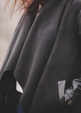 Пальто кашемировое с кожаными рукавами3 фото