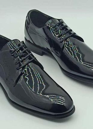 Чоловічі лакові туфлі etor
