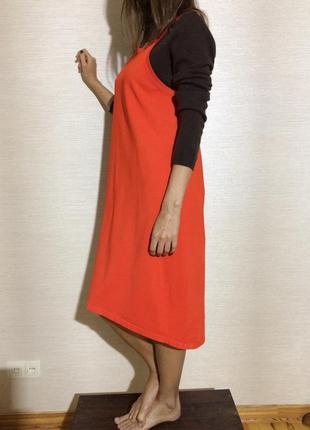 Трикотажное  оранжевое платье с вырезом benneton7 фото