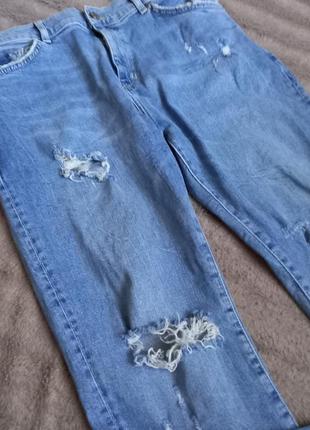 Класні джинси bershka skinny р. 44