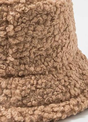 Женская меховая зимняя шапка панама теплая плюшевая пушистая (тедди, барашек,) карамельная3 фото