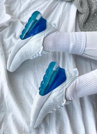 Шикарные женские кроссовки nike air max 270 flyknit белые с синим унисекс3 фото