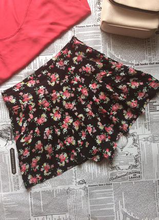 Шорти - юбка в квіточки із карманчиками asos