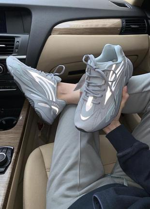 Yeezy boost 700 v2 hospital blue жіночі кросівки адідас рефлективні 🌹🌈😍 стильний львів