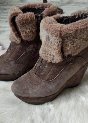 Жіночі зимові черевики kors vigotti на танкетці натуральна замша коричневого кольору 36 розмір3 фото