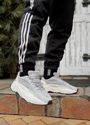 Кроссовки женские  мужские  yeezy 700 v2 static