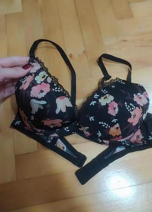 Бюстгальтер с пуш ап,р. 70-75 а