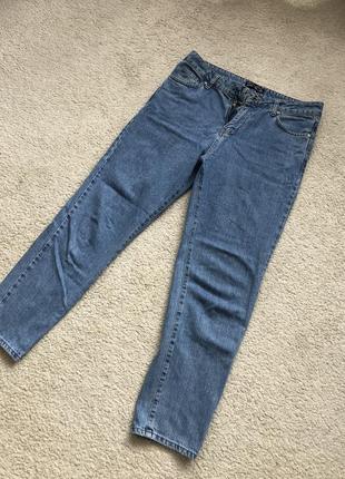 Джинсы