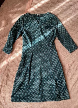 Зелёное платье женское