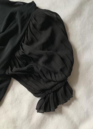 Шикарная чёрная блуза пинко р.м6 фото