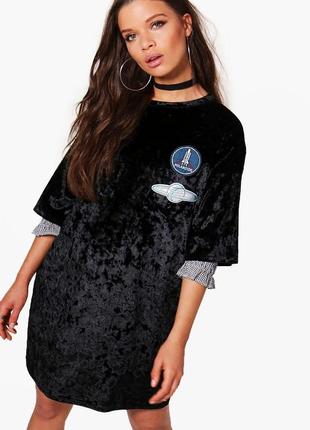 Женское бархатное платье-футболка от kira cosmic от бренда boohoo размер uk 8