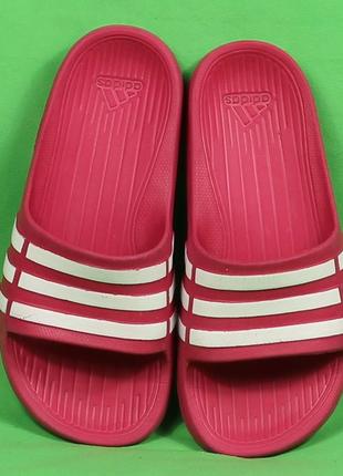 Шльопанці adidas розмір 31 2