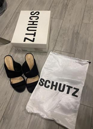 Босоніжки schutz 37 замша