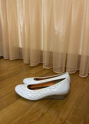 Жіночі туфлі jenny by ara.