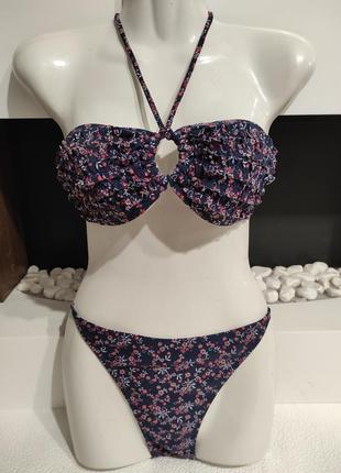 Стильный, цветной купальник от бренда leonardo