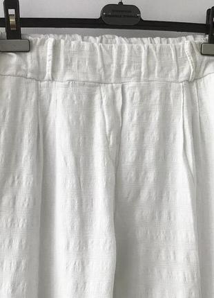 Зауженные белые брюки на резинке с высокой посадкой, италия, 100% хлопок3 фото