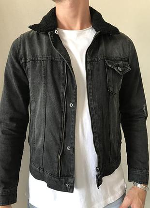 Джинсова куртка