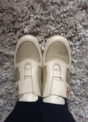 Кросовки кожа 35-36