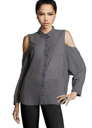 Блуза з вирізами на плечах сіра