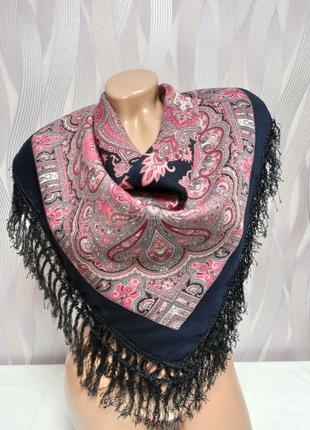 Красивий хустку, 100% шерсть, р. 72,5 см х 71см , німеччина