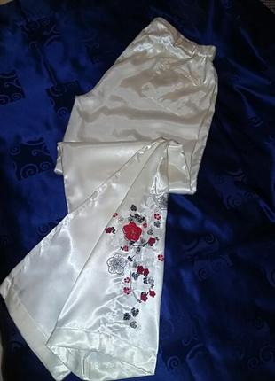 Неймовірної  красоти та якості штани. швейцария.