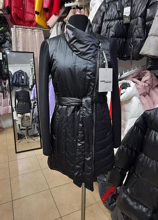 Подовжена класична куртка