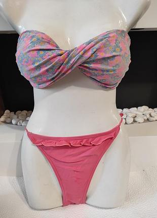 Стильні, брендові купальні плавки з рюшами. бренд new look. колір рожевий.