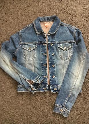Джинсова курточка