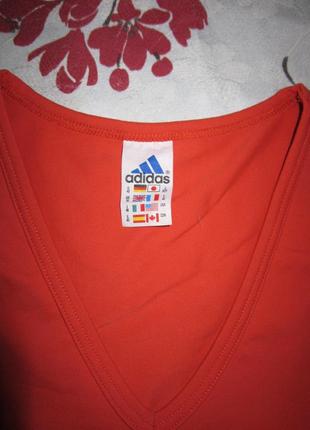Відмінна оранжево-теракотова футболка adidas2 фото