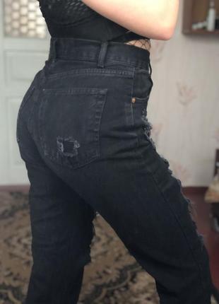 Джинси мом з високою талією з рватостями джинсы с высокой талией рвані рваные4 фото