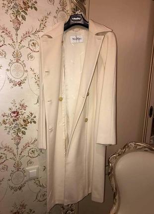 Элитное пальто max mara итальялия оригинал новое