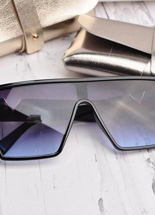 Солнцезащитные очки с градиентными линзами 18011 фото