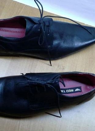 Класичні чоловічі чорні шкіряні туфлі дербі red tape безкоштовна доставка