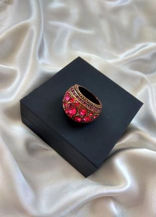 Винтажное кольцо с кристаллами англия