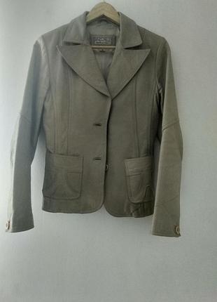Італійський шкіряний піджак rino pelles(36-38) rino and pelle