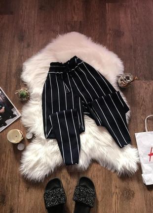 Об'ємні штани zara