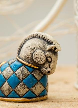 Керамічна статуетка коник