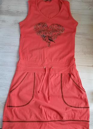 Літнє плаття-сарафан