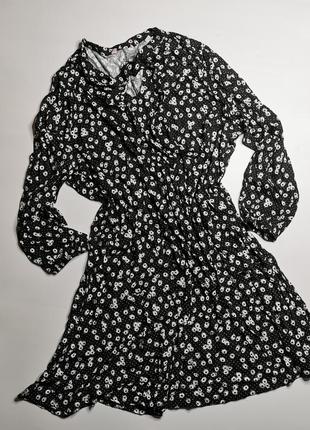Романтичное платье с ромашками из джерси германия4 фото