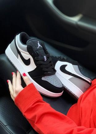 Женские кроссовки nike air jordan 1 low grey white