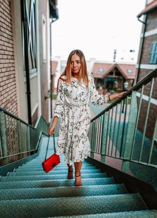 Легке літнє плаття