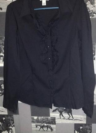 Отличная черная блуза с жабо1 фото