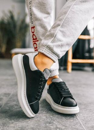 Шикарні кросівки alexander mcqueen