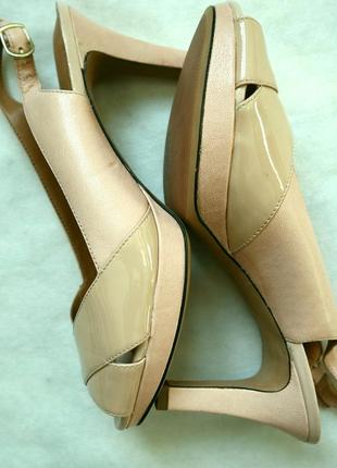 Комфортні британські босоніжки clarks