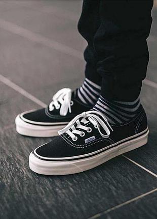 Классные кеды vans