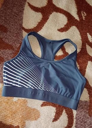 Топ спортивный workout