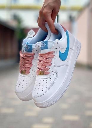 Air force 1 pink\blue женские стильные белые кроссовки найк форс жіночі модні білі кросівки тренд