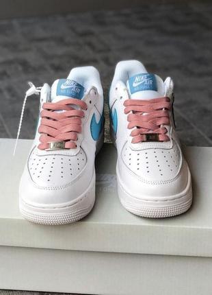 Air force 1 pink\blue женские стильные белые кроссовки найк форс жіночі модні білі кросівки тренд9 фото