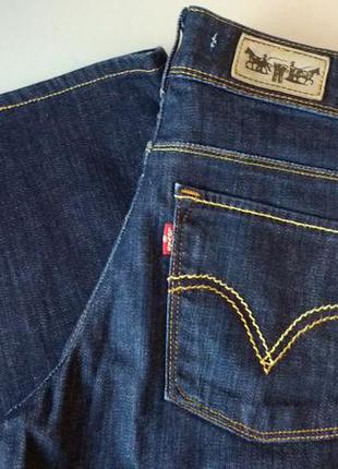 Широкие укороченные джинсы тренд levis 474 loose fit 27х321 фото
